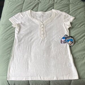 NWT Kuhl Women’s Vega Ss Henley T Shirt White Button-Front Shirt
